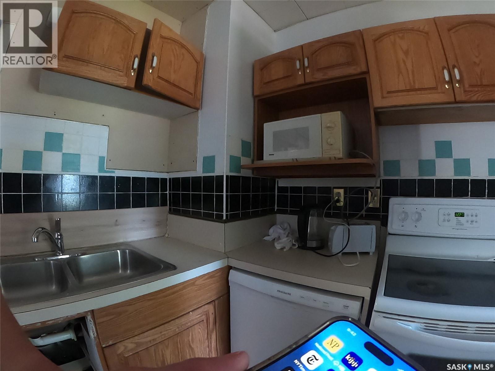 564 1st Street W, Shaunavon, Saskatchewan  S0N 2M0 - Photo 25 - SK026403