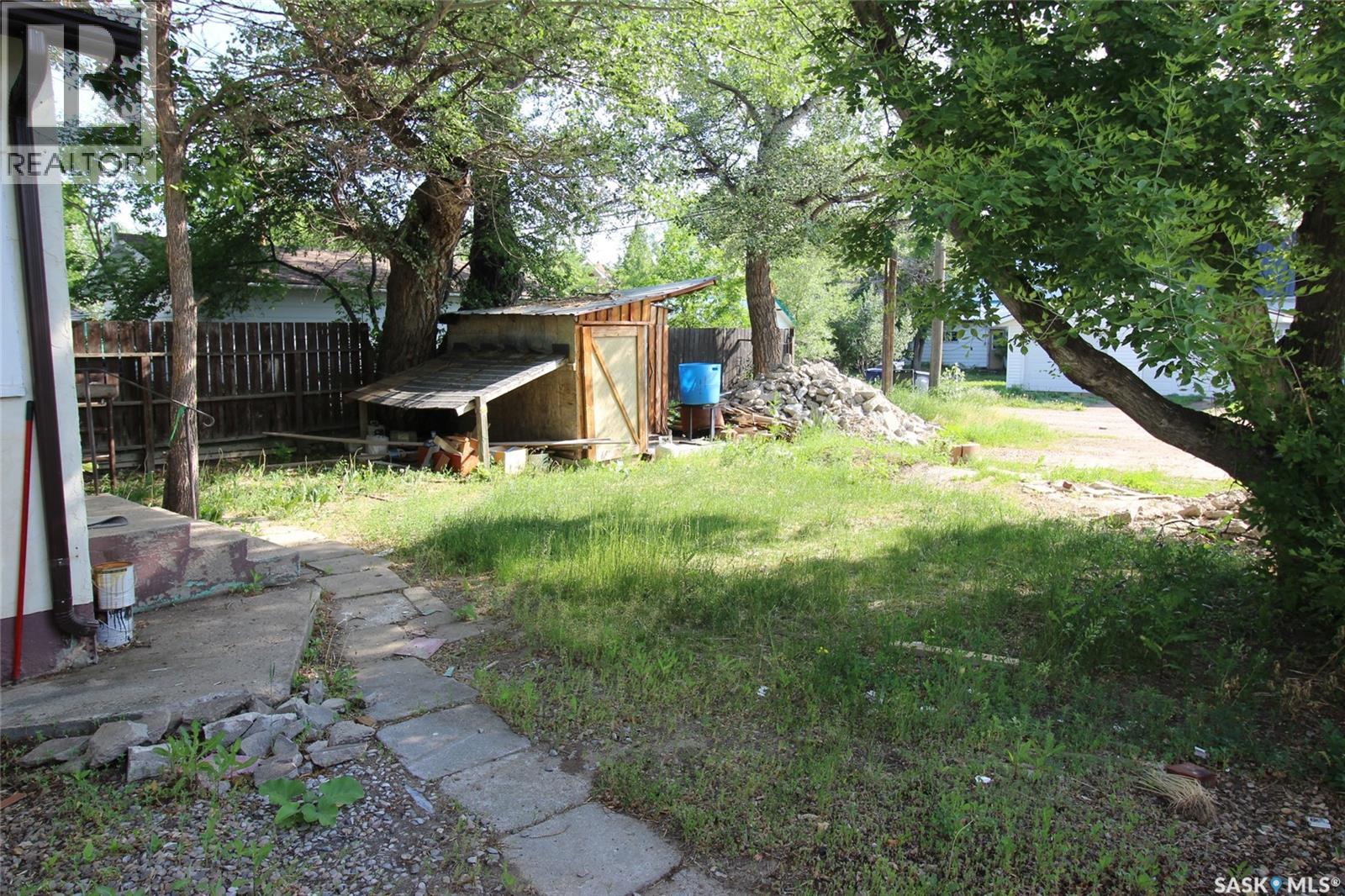 564 1st Street W, Shaunavon, Saskatchewan  S0N 2M0 - Photo 26 - SK026403