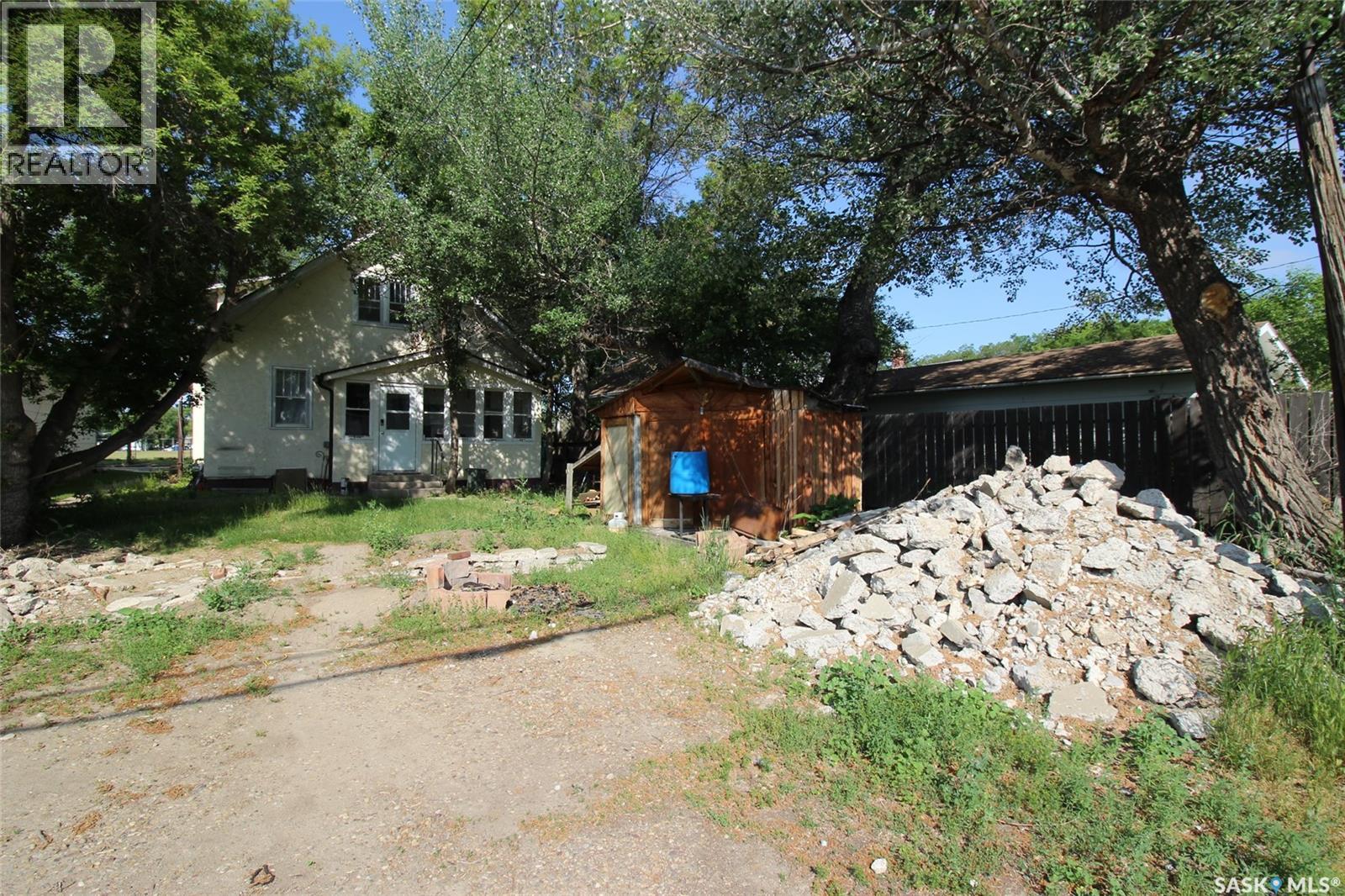 564 1st Street W, Shaunavon, Saskatchewan  S0N 2M0 - Photo 27 - SK026403