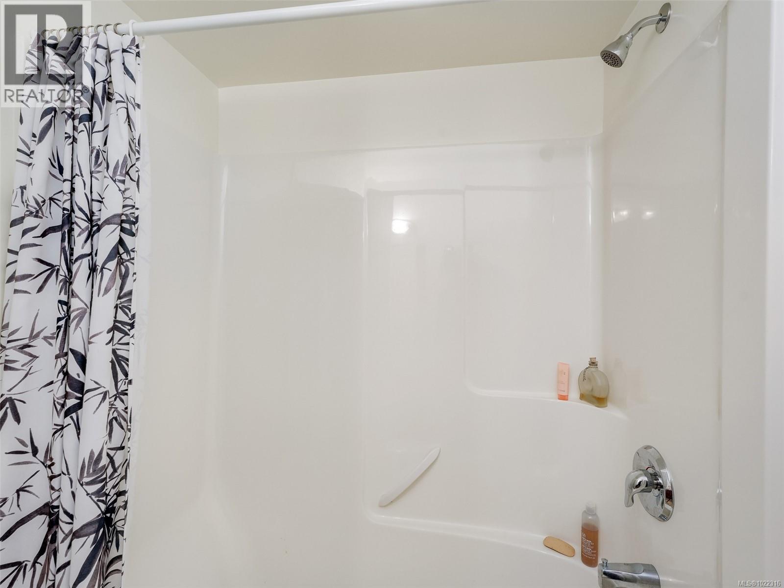 9907 Galaran Rd, Sidney, British Columbia V8L 4G5 - Photo 17 - 1022316