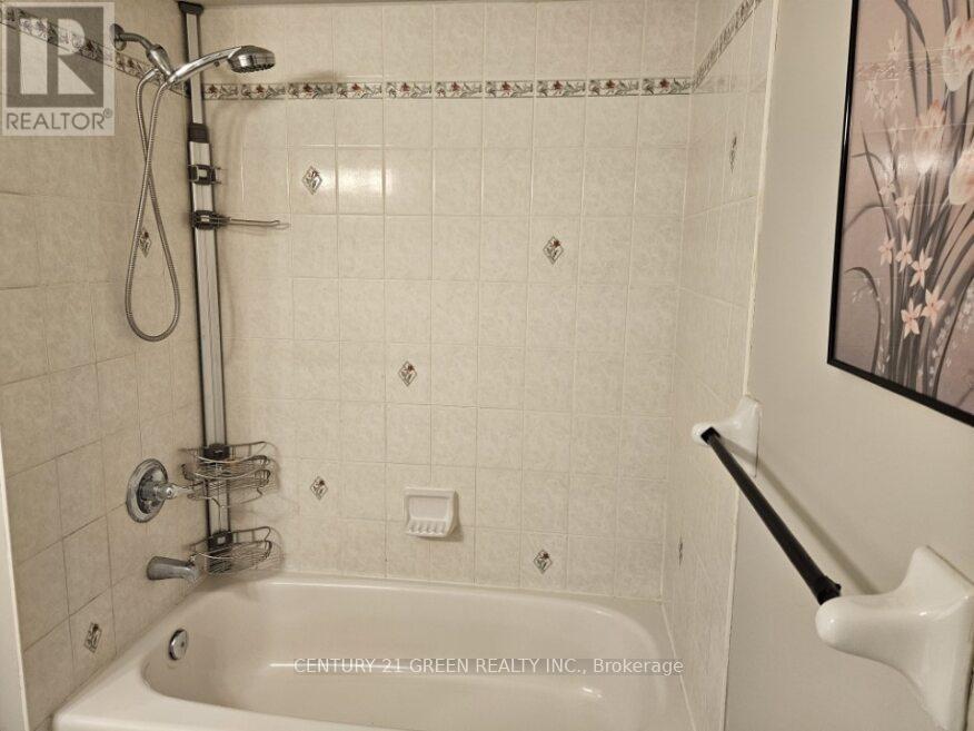 Main & 2nd Floor - 3299 Cactus Gate, Mississauga, Ontario  L5N 8A5 - Photo 20 - W12642982