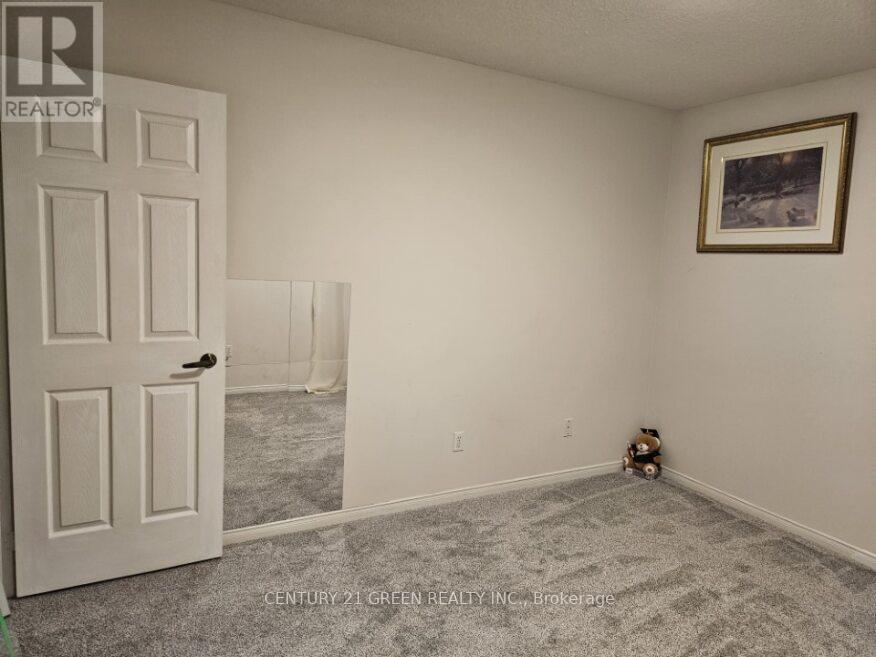 Main & 2nd Floor - 3299 Cactus Gate, Mississauga, Ontario  L5N 8A5 - Photo 28 - W12642982