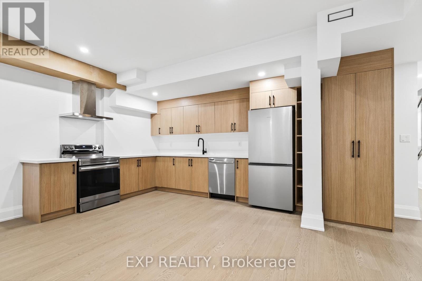 Basement - 6612 Harmony Hill, Mississauga, Ontario  L5W 1S5 - Photo 10 - W12676842