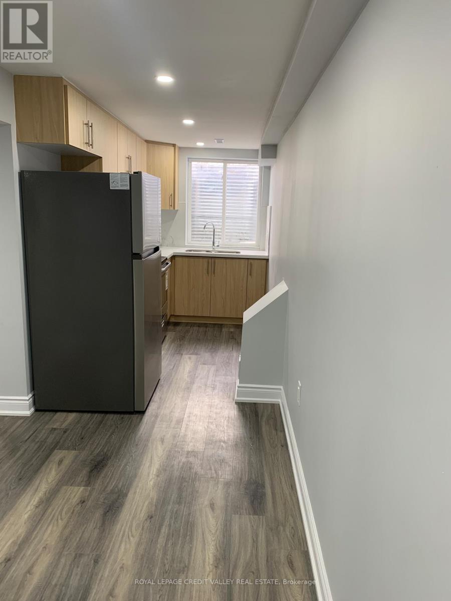 37 PENNYROYAL CRESCENT, Brampton, Ontario