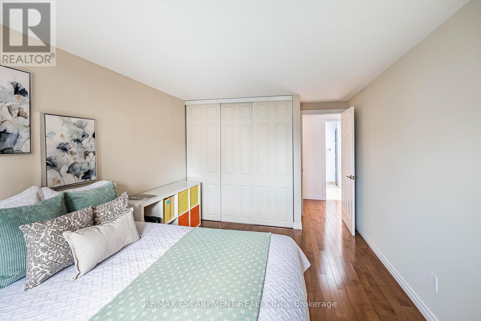 16 Ackrow Court, Toronto, Ontario  M9C 5C4 - Photo 19 - W12676874