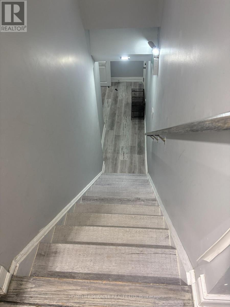 Bsmt - 6 Medalist Road, Brampton, Ontario  L6P 4H3 - Photo 2 - W12676878