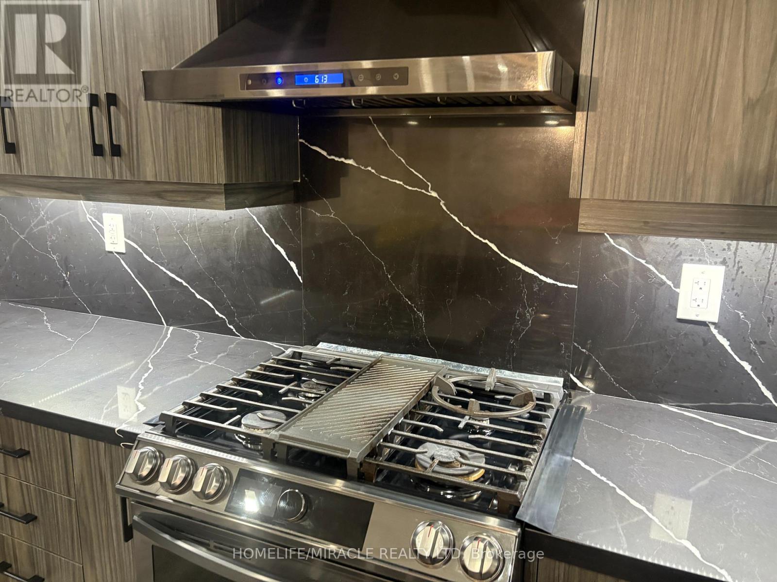 Bsmt - 6 Medalist Road, Brampton, Ontario  L6P 4H3 - Photo 20 - W12676878