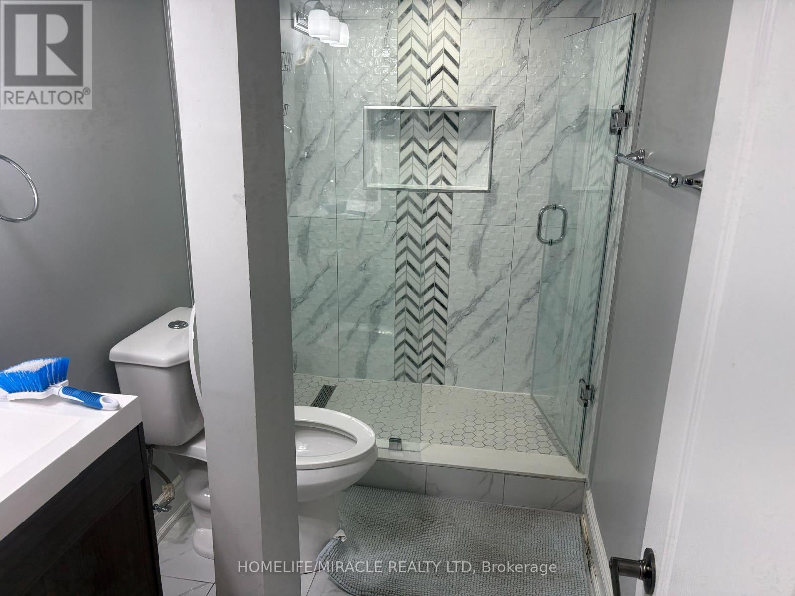 Bsmt - 6 Medalist Road, Brampton, Ontario  L6P 4H3 - Photo 24 - W12676878