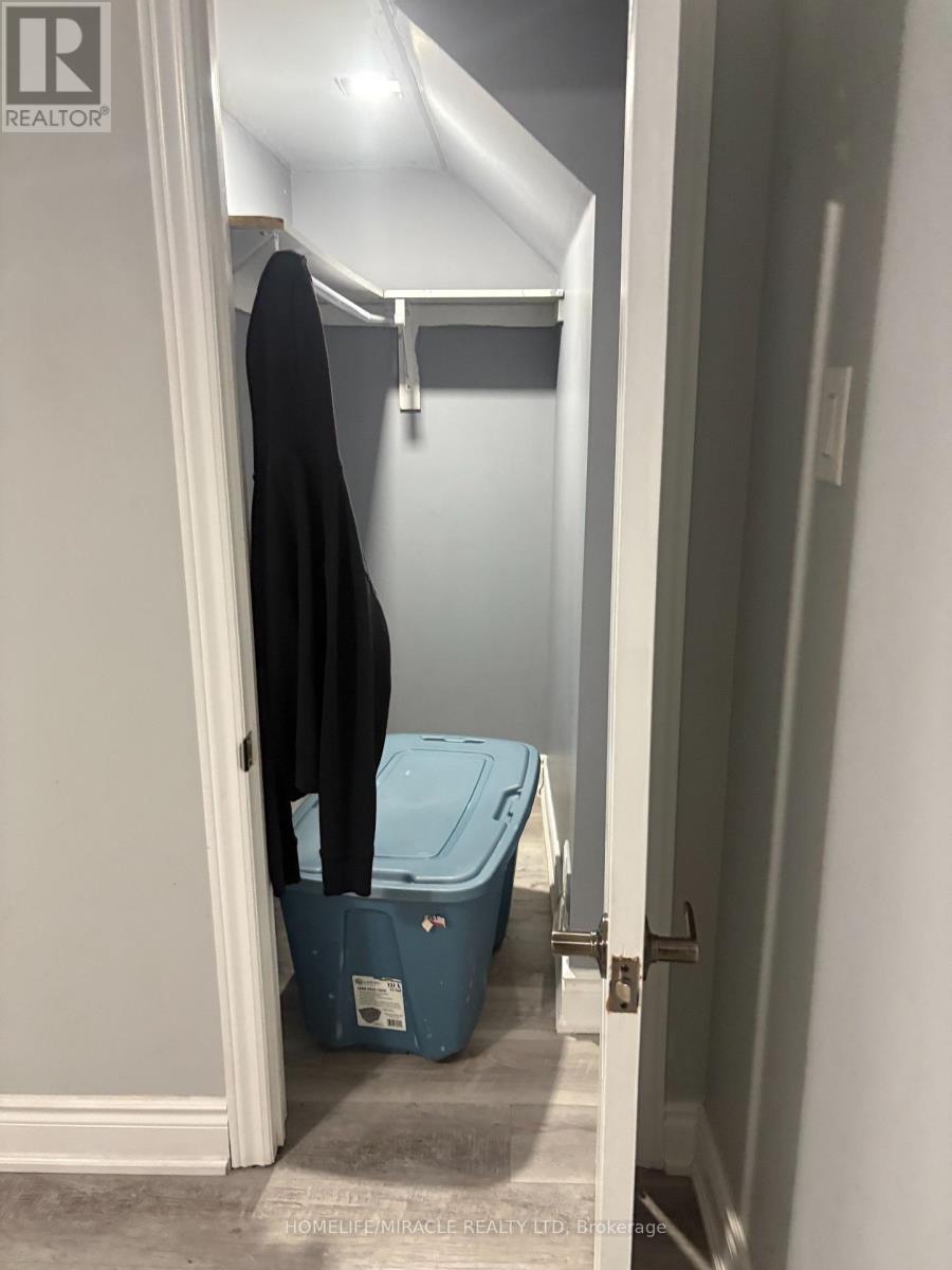 Bsmt - 6 Medalist Road, Brampton, Ontario  L6P 4H3 - Photo 27 - W12676878