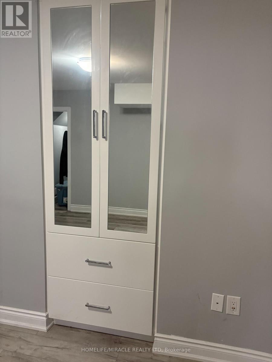 Bsmt - 6 Medalist Road, Brampton, Ontario  L6P 4H3 - Photo 28 - W12676878