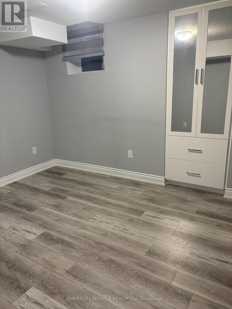 Bsmt - 6 Medalist Road, Brampton, Ontario  L6P 4H3 - Photo 30 - W12676878