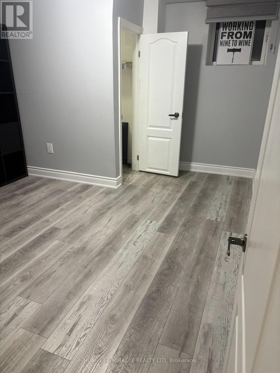 Bsmt - 6 Medalist Road, Brampton, Ontario  L6P 4H3 - Photo 34 - W12676878