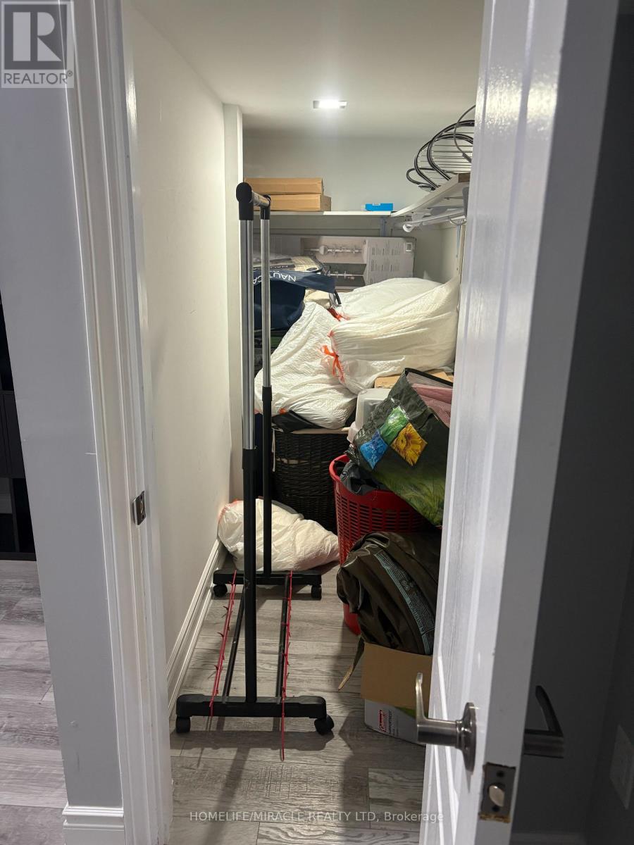 Bsmt - 6 Medalist Road, Brampton, Ontario  L6P 4H3 - Photo 35 - W12676878