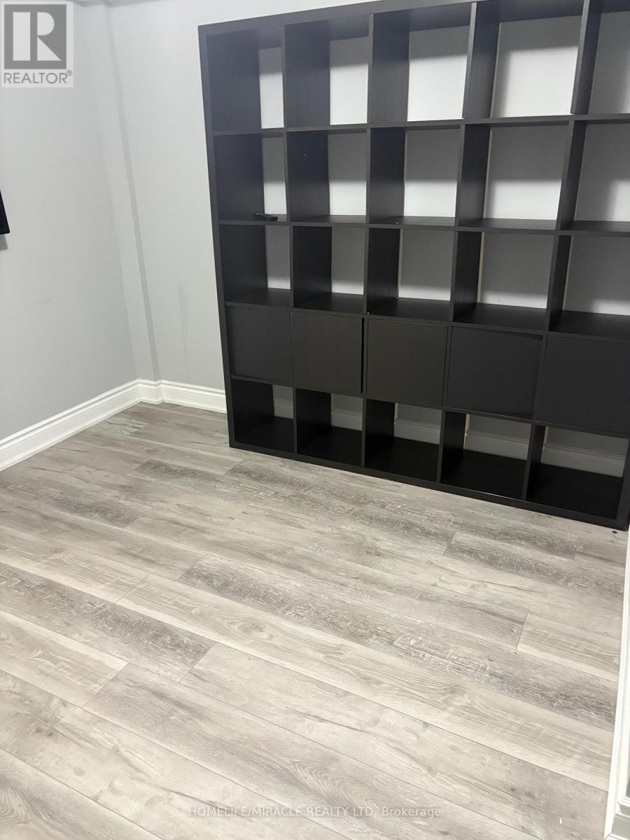 Bsmt - 6 Medalist Road, Brampton, Ontario  L6P 4H3 - Photo 37 - W12676878