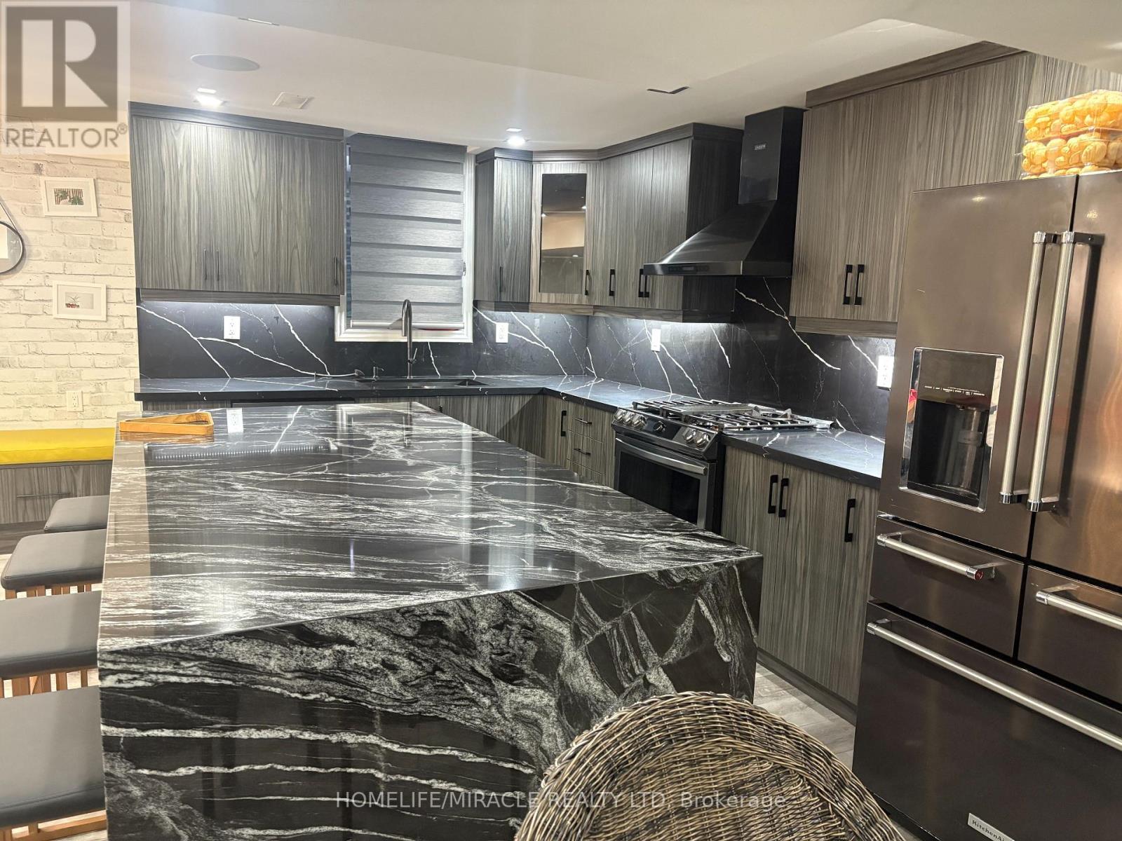 Bsmt - 6 Medalist Road, Brampton, Ontario  L6P 4H3 - Photo 8 - W12676878