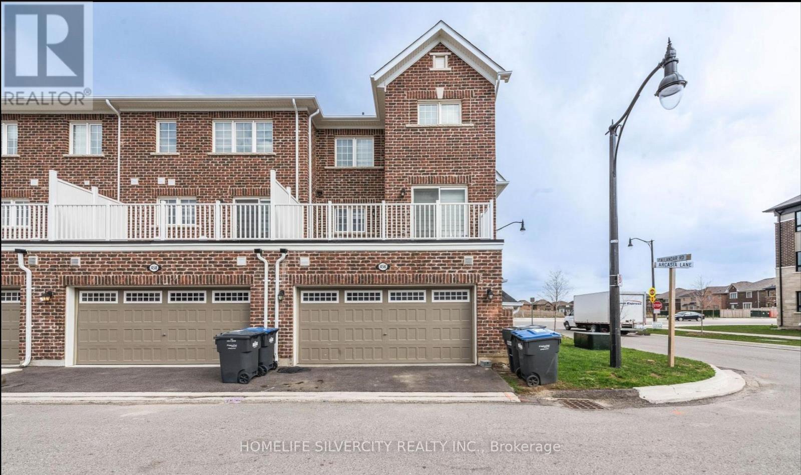 456 Remembrance Drive, Brampton, Ontario  L7A 5E1 - Photo 1 - W12676900