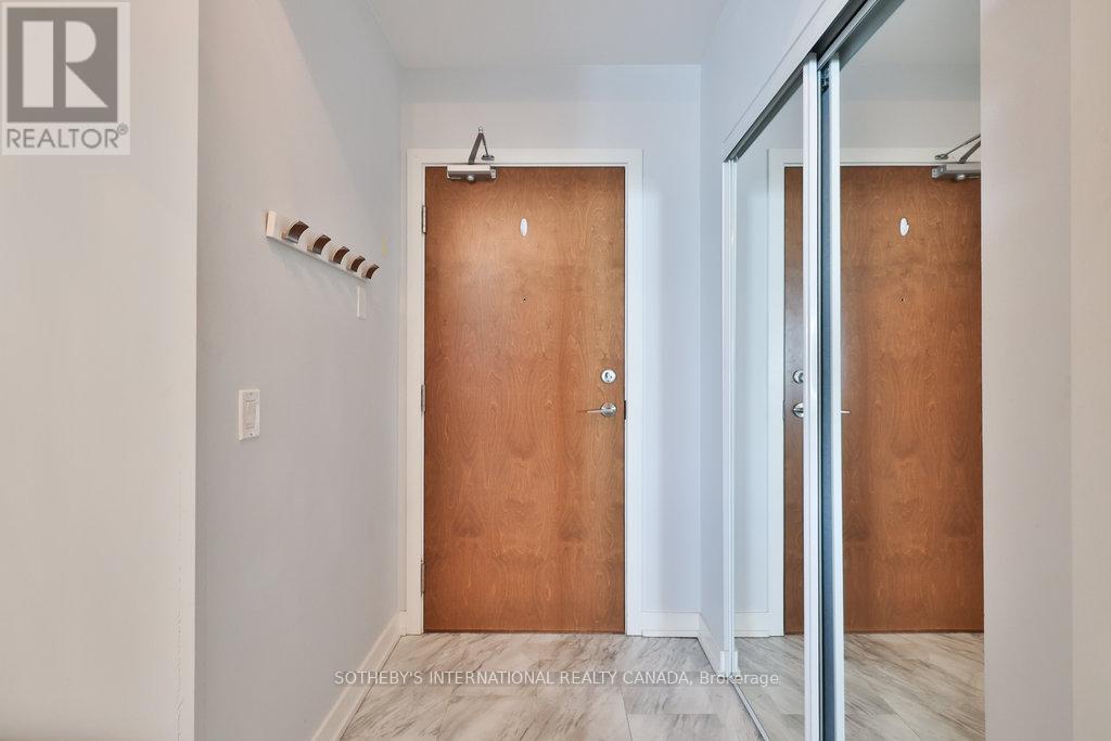 1803 - 2212 Lake Shore Boulevard W, Toronto, Ontario  M8V 0C2 - Photo 4 - W12676908