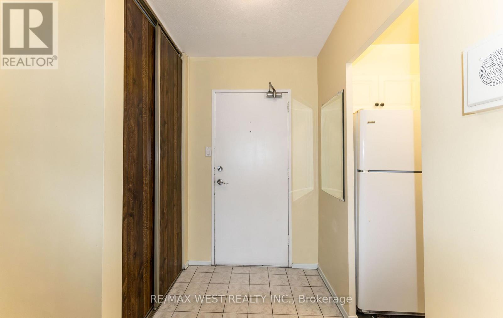 1509 - 85 Emmett Avenue, Toronto, Ontario  M6M 5A2 - Photo 19 - W12676918