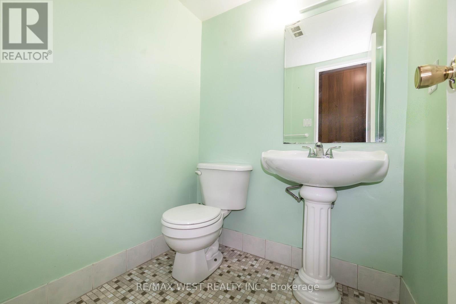 1509 - 85 Emmett Avenue, Toronto, Ontario  M6M 5A2 - Photo 36 - W12676918