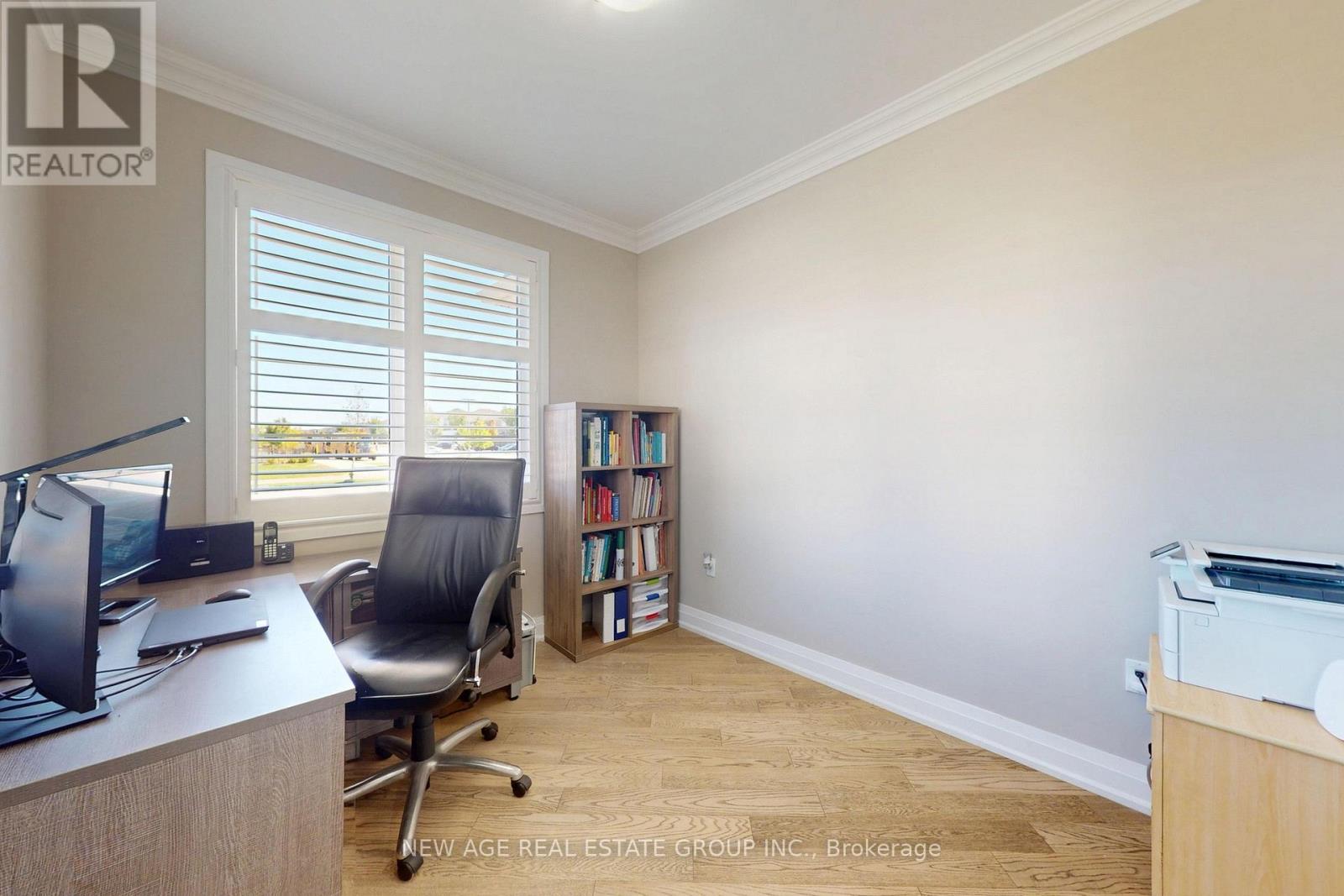 153 Whitlock Avenue, Milton, Ontario  L9E 1G1 - Photo 13 - W12677024