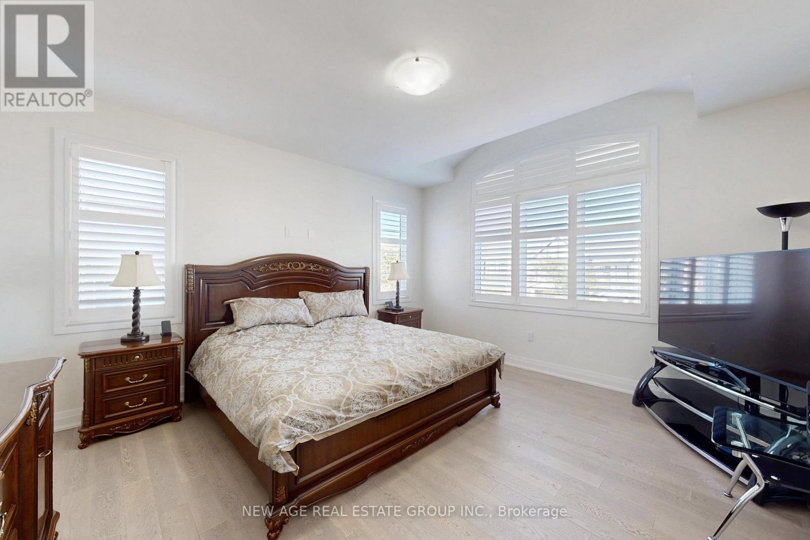 153 Whitlock Avenue, Milton, Ontario  L9E 1G1 - Photo 16 - W12677024