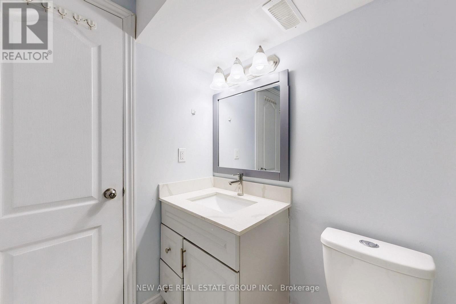 153 Whitlock Avenue, Milton, Ontario  L9E 1G1 - Photo 35 - W12677024