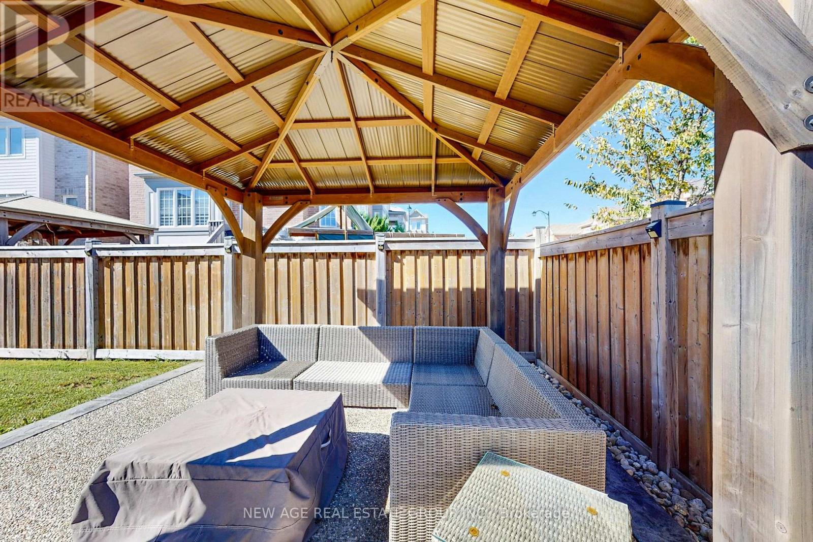 153 Whitlock Avenue, Milton, Ontario  L9E 1G1 - Photo 37 - W12677024