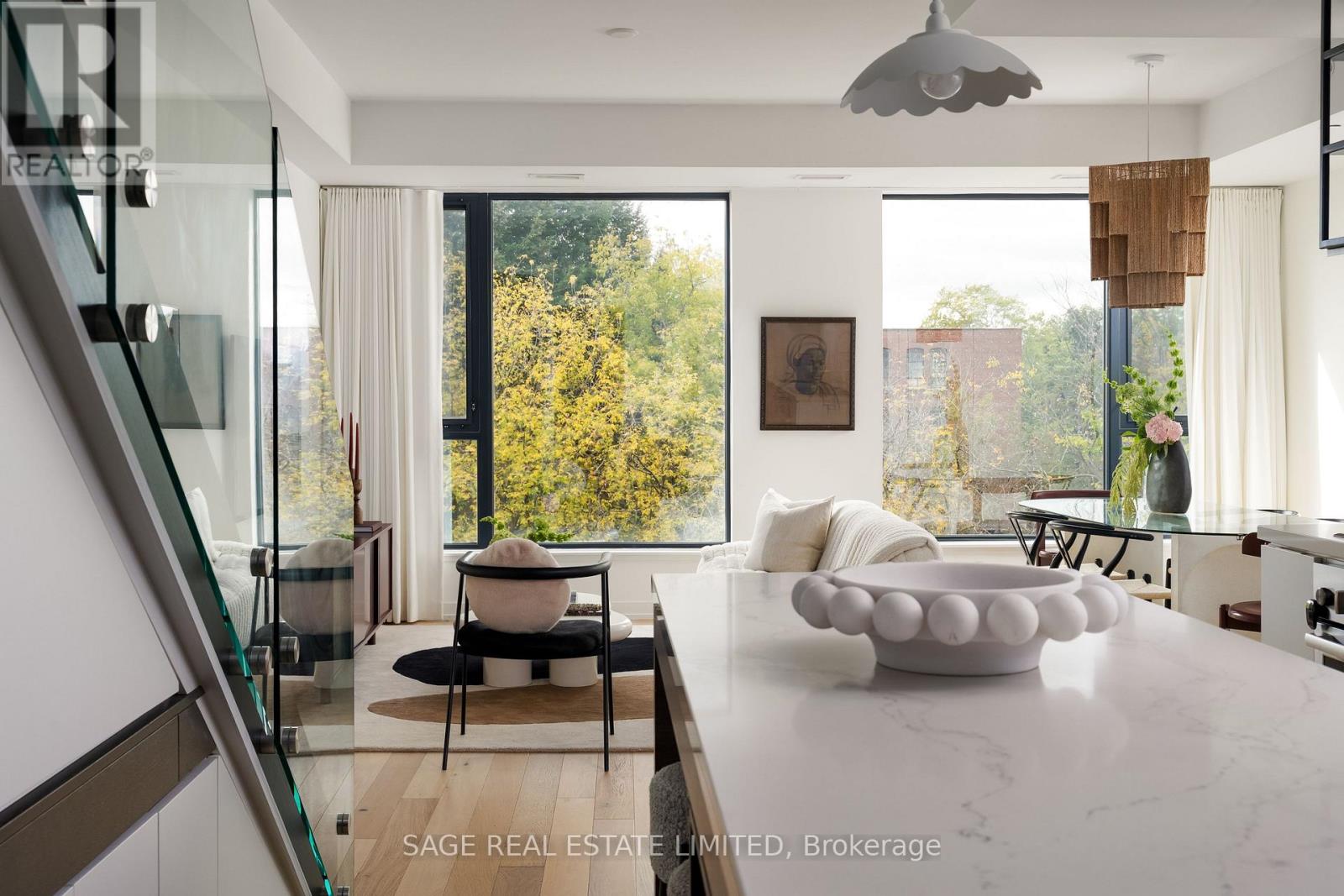 321 - 35 Wabash Avenue, Toronto, Ontario  M6R 0A9 - Photo 2 - W12677030