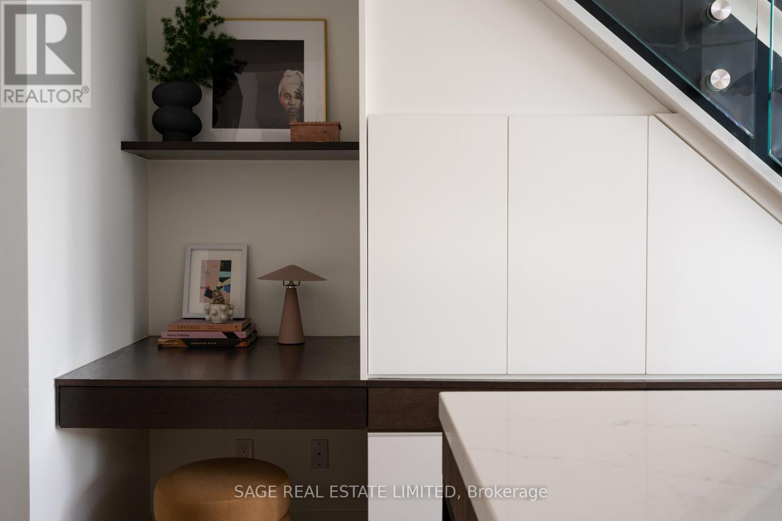 321 - 35 Wabash Avenue, Toronto, Ontario  M6R 0A9 - Photo 6 - W12677030