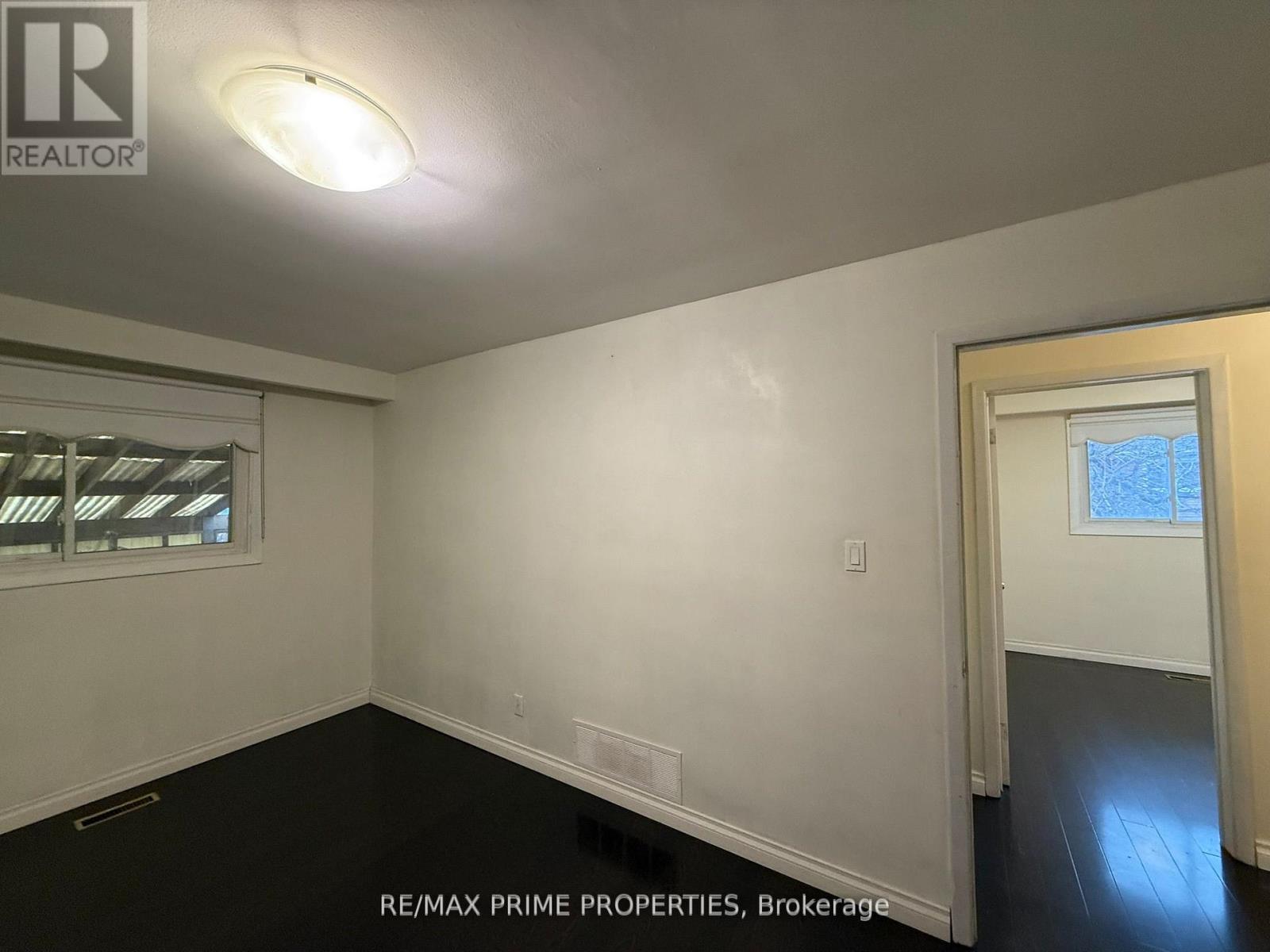 Upper - 3563 Laddie Crescent, Mississauga, Ontario  L4T 1N2 - Photo 14 - W12677032