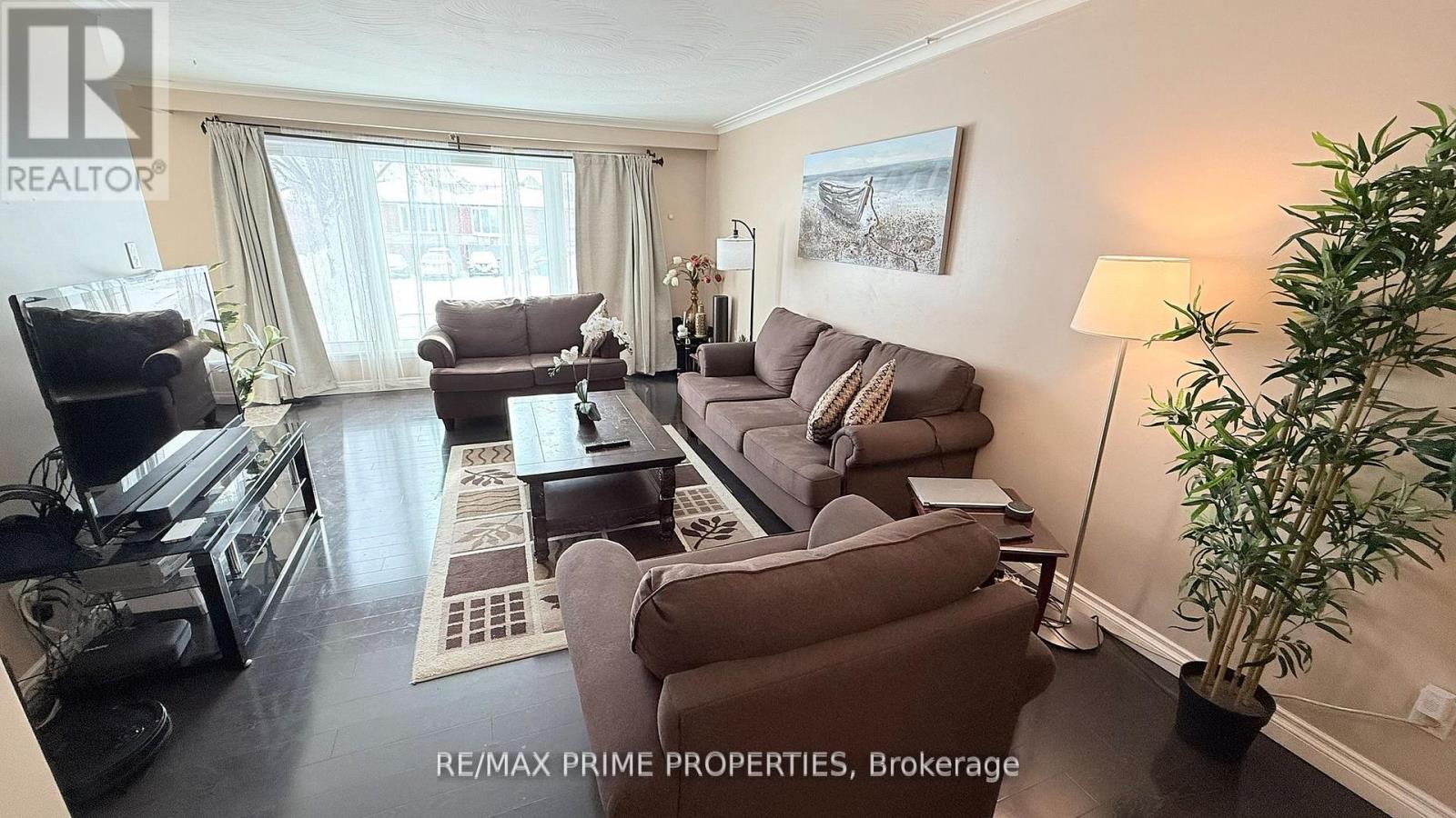 Upper - 3563 Laddie Crescent, Mississauga, Ontario  L4T 1N2 - Photo 4 - W12677032