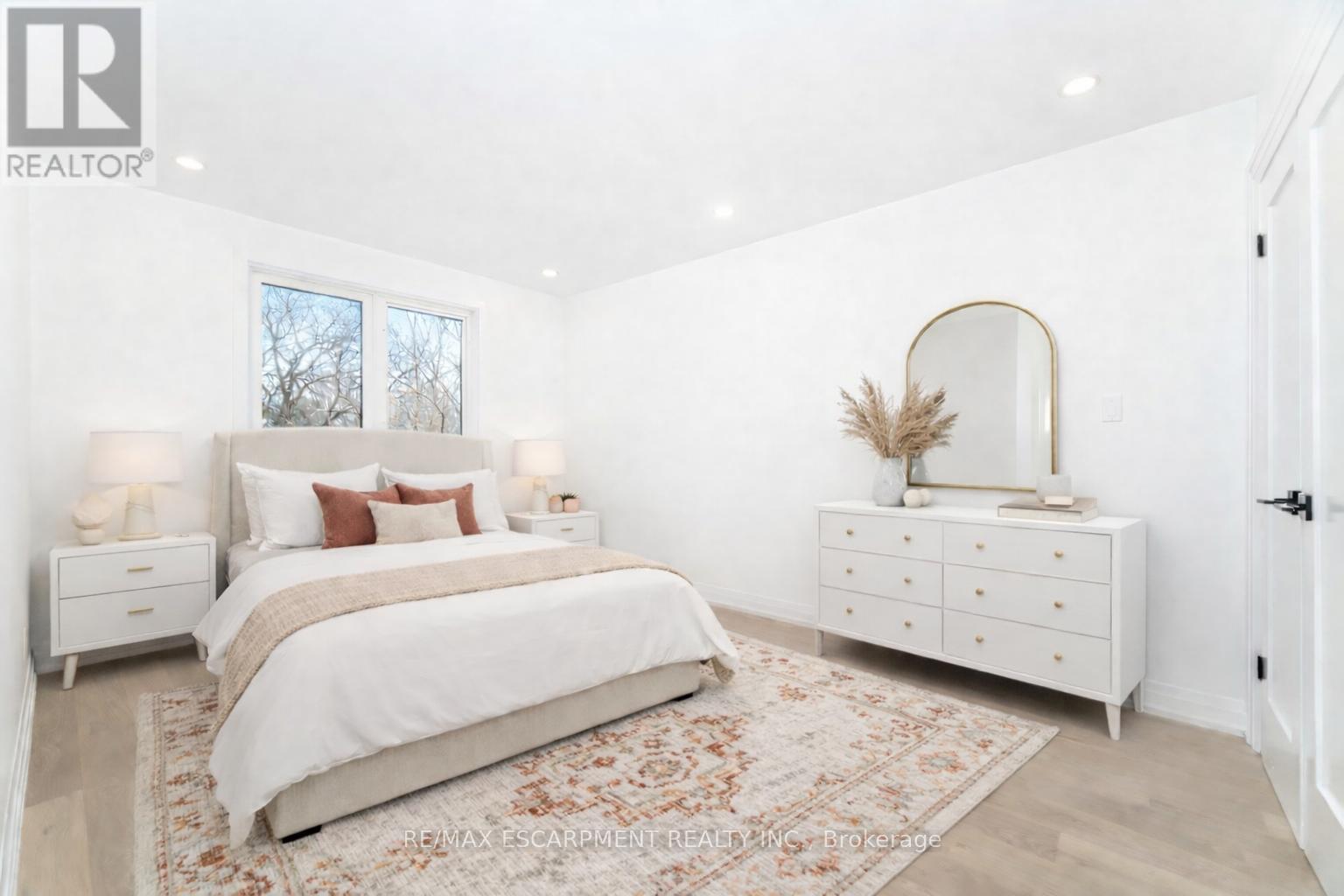 2276 Wyandotte Drive, Oakville, Ontario  L6L 2T5 - Photo 33 - W12677044