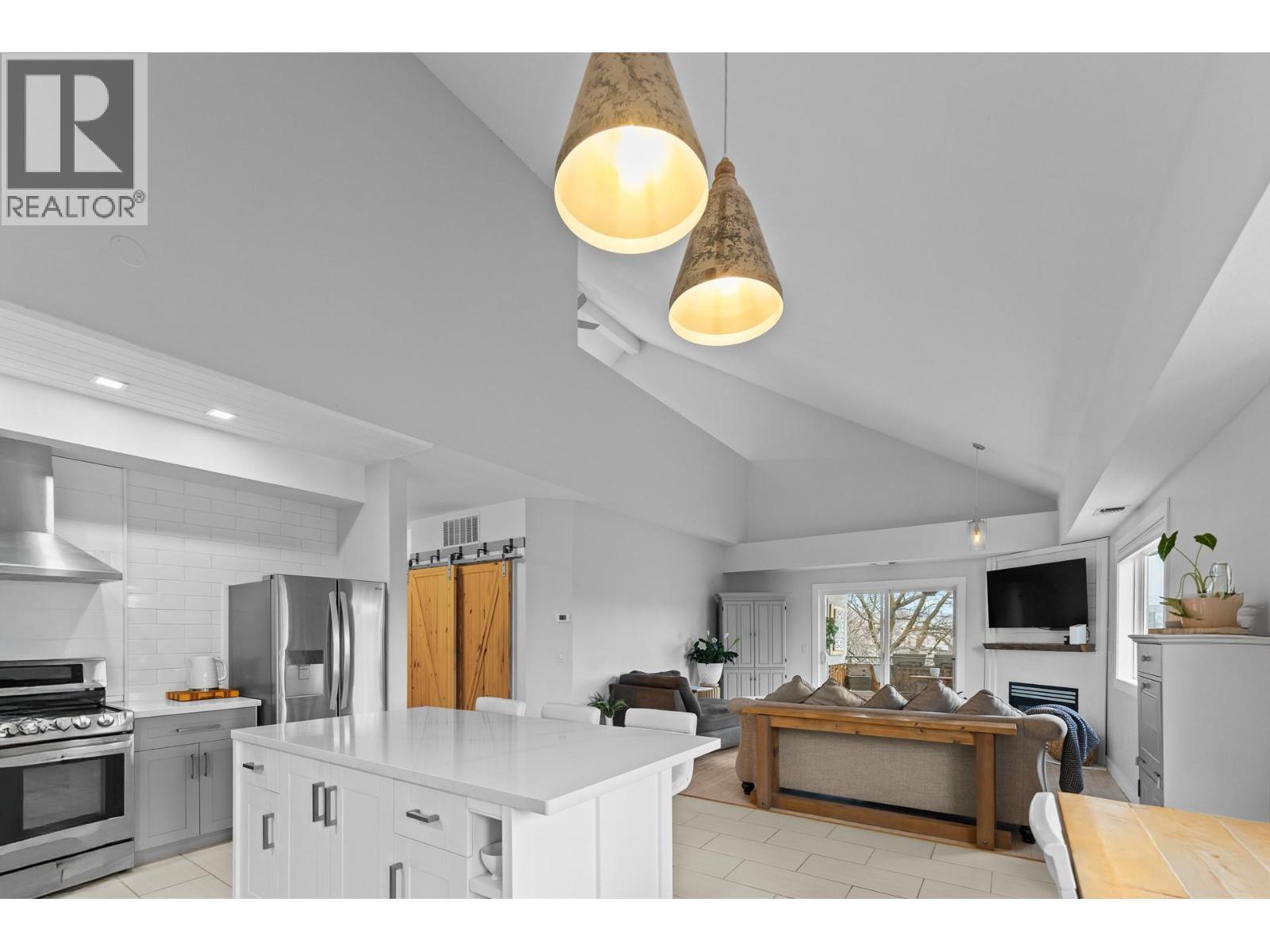 2300 Benvoulin Road Unit# 302, Kelowna, British Columbia  V1W 2C6 - Photo 17 - 10372058