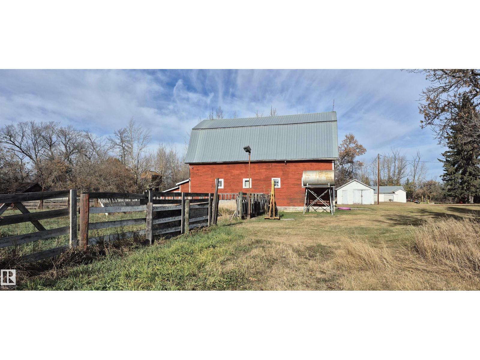 55024 Rge Road 255, Rural Sturgeon County, Alberta  T8T 0V3 - Photo 11 - E4461115