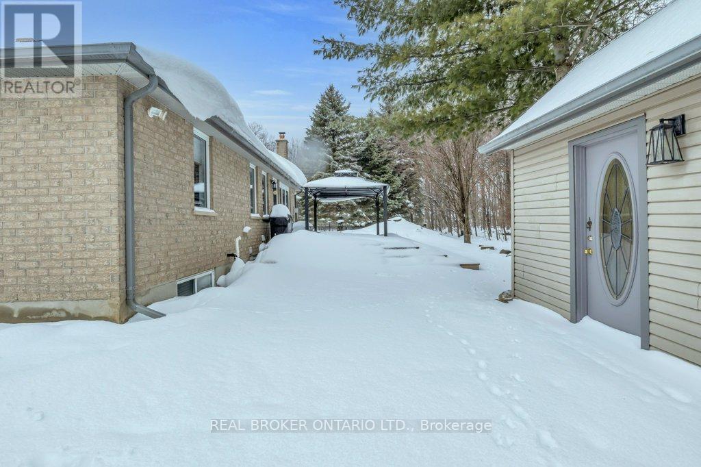 13 Burlwood Drive, Woolwich, Ontario  N3B 3L2 - Photo 40 - X12676880
