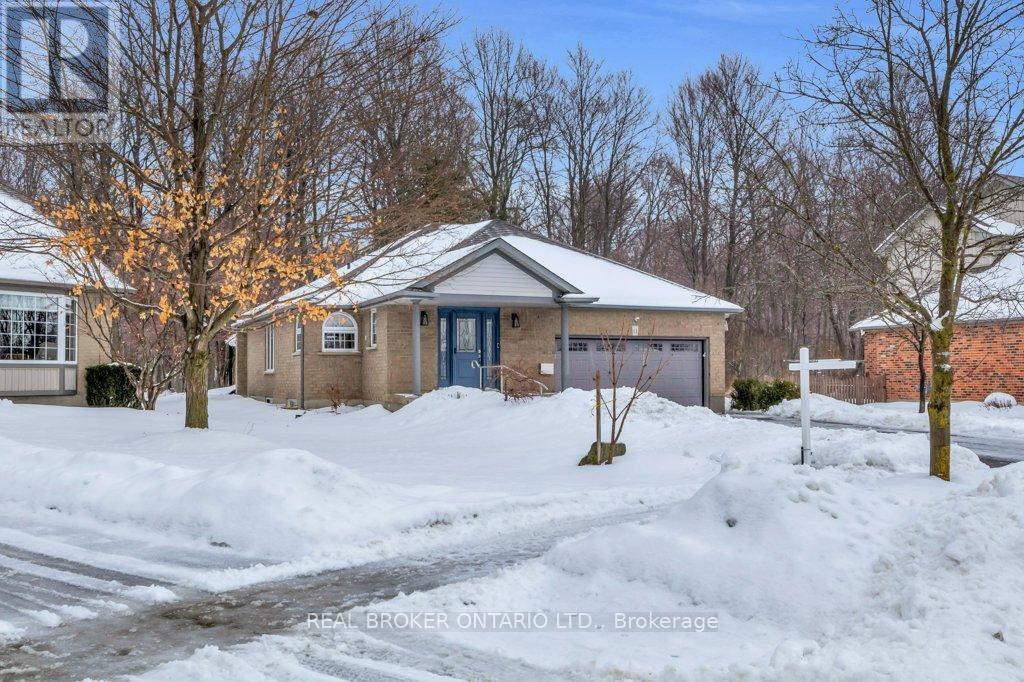 13 Burlwood Drive, Woolwich, Ontario  N3B 3L2 - Photo 5 - X12676880