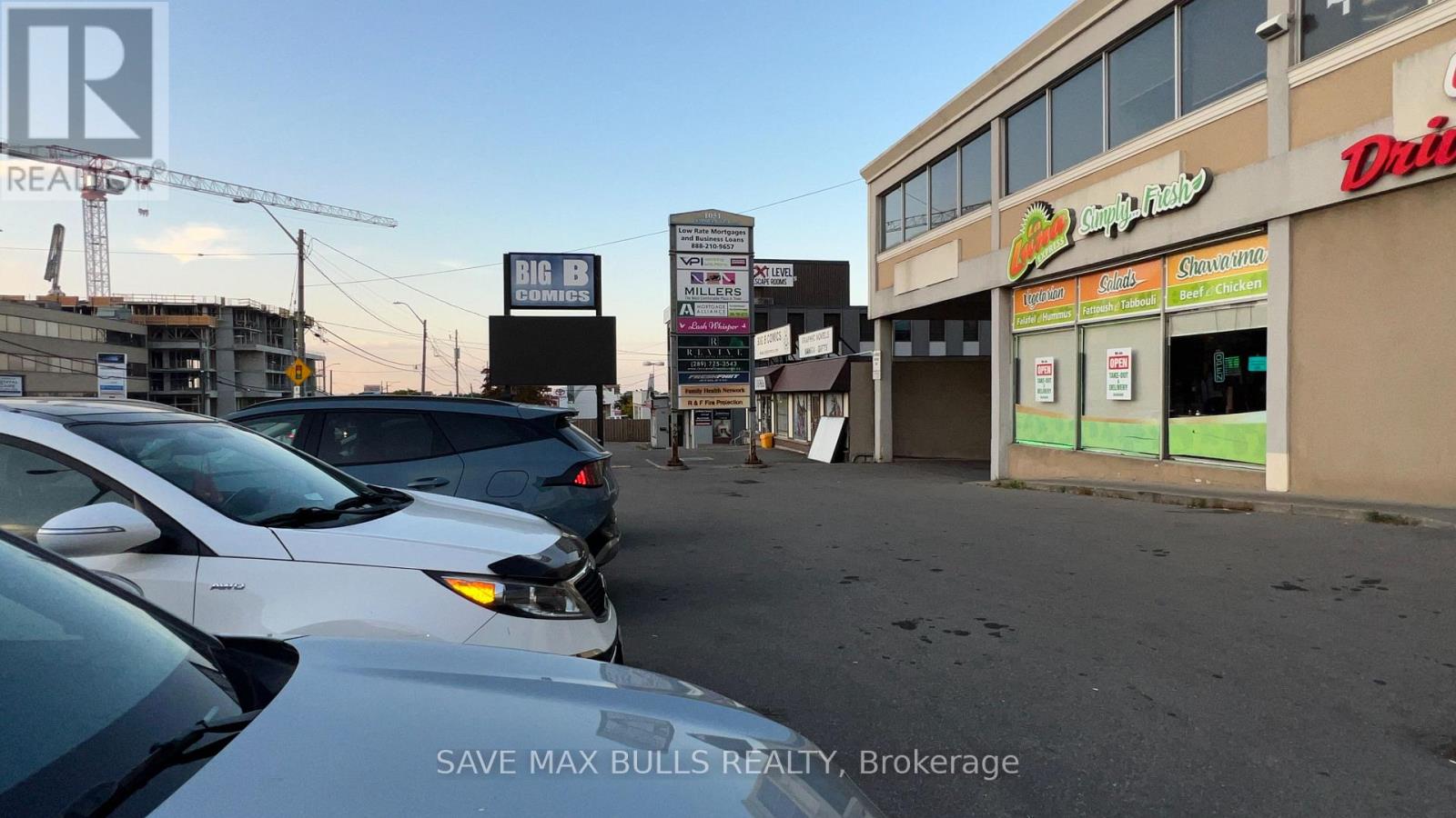 1051 Upper James Street, Hamilton, Ontario  L9C 3A6 - Photo 3 - X12676894