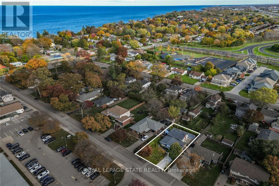 15 Grand Avenue, Grimsby, Ontario  L3M 2R6 - Photo 3 - X12677012