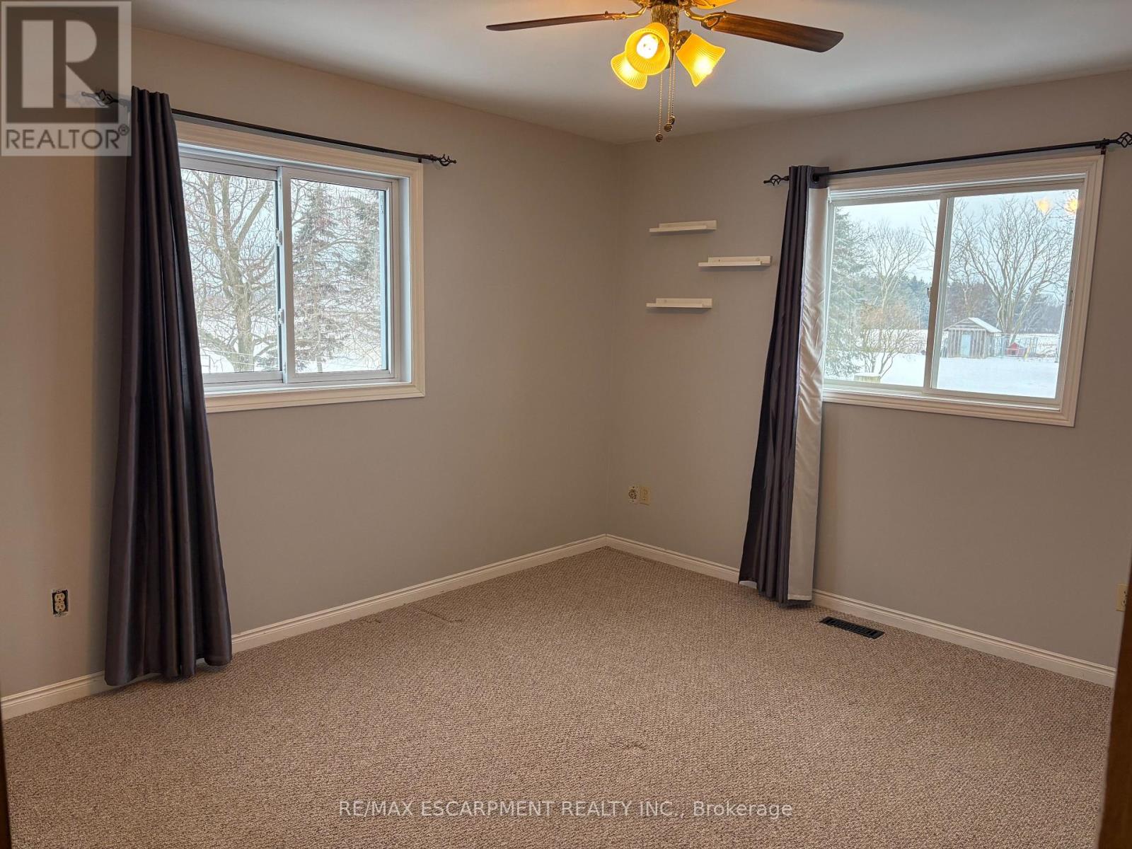 37 Carter Road, Haldimand, Ontario  N1A 2W2 - Photo 11 - X12677014