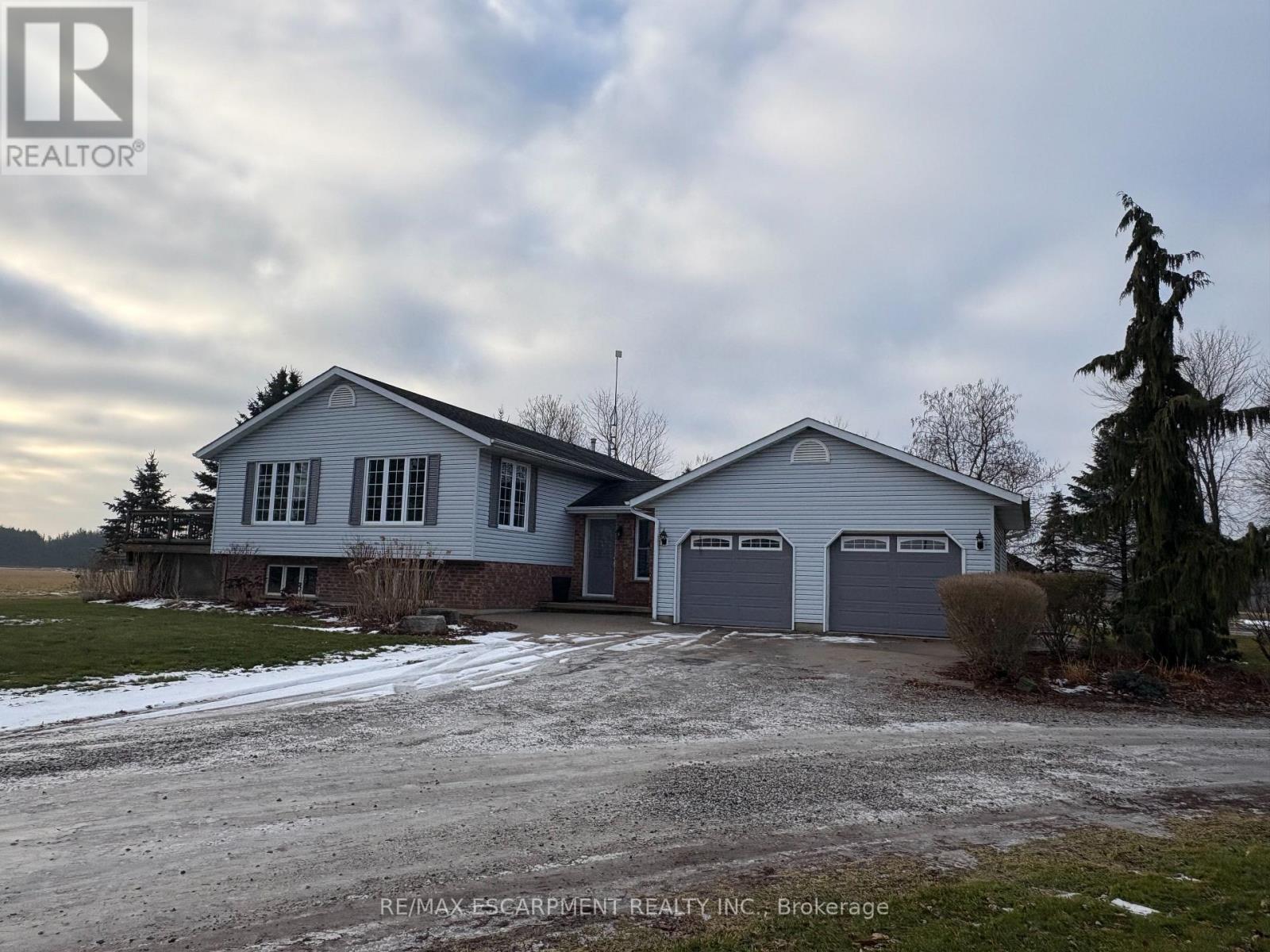 37 Carter Road, Haldimand, Ontario  N1A 2W2 - Photo 3 - X12677014
