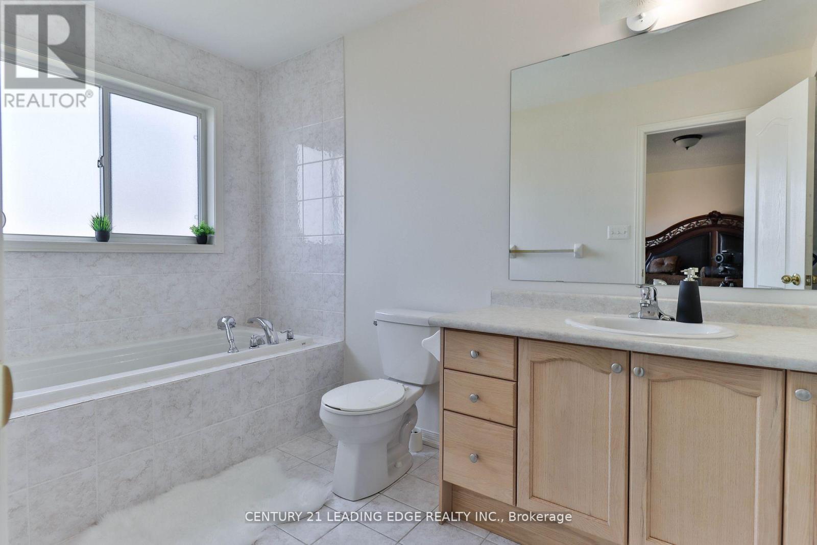 15 Robertdale Court, Whitchurch-Stouffville, Ontario  L4A 0Y5 - Photo 21 - N12676978