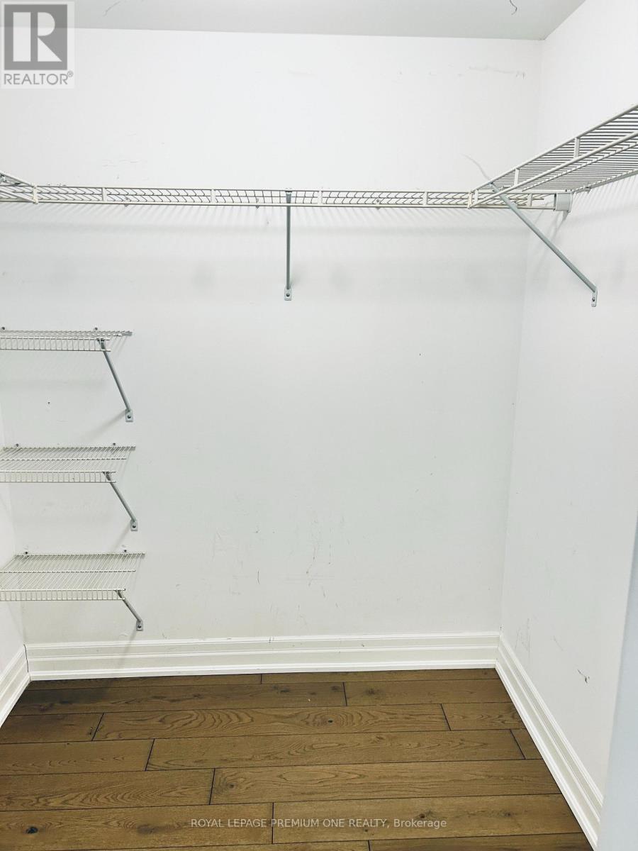 102 - 5 Sousa Mendes Street, Toronto, Ontario  M6P 0A8 - Photo 17 - W12677062