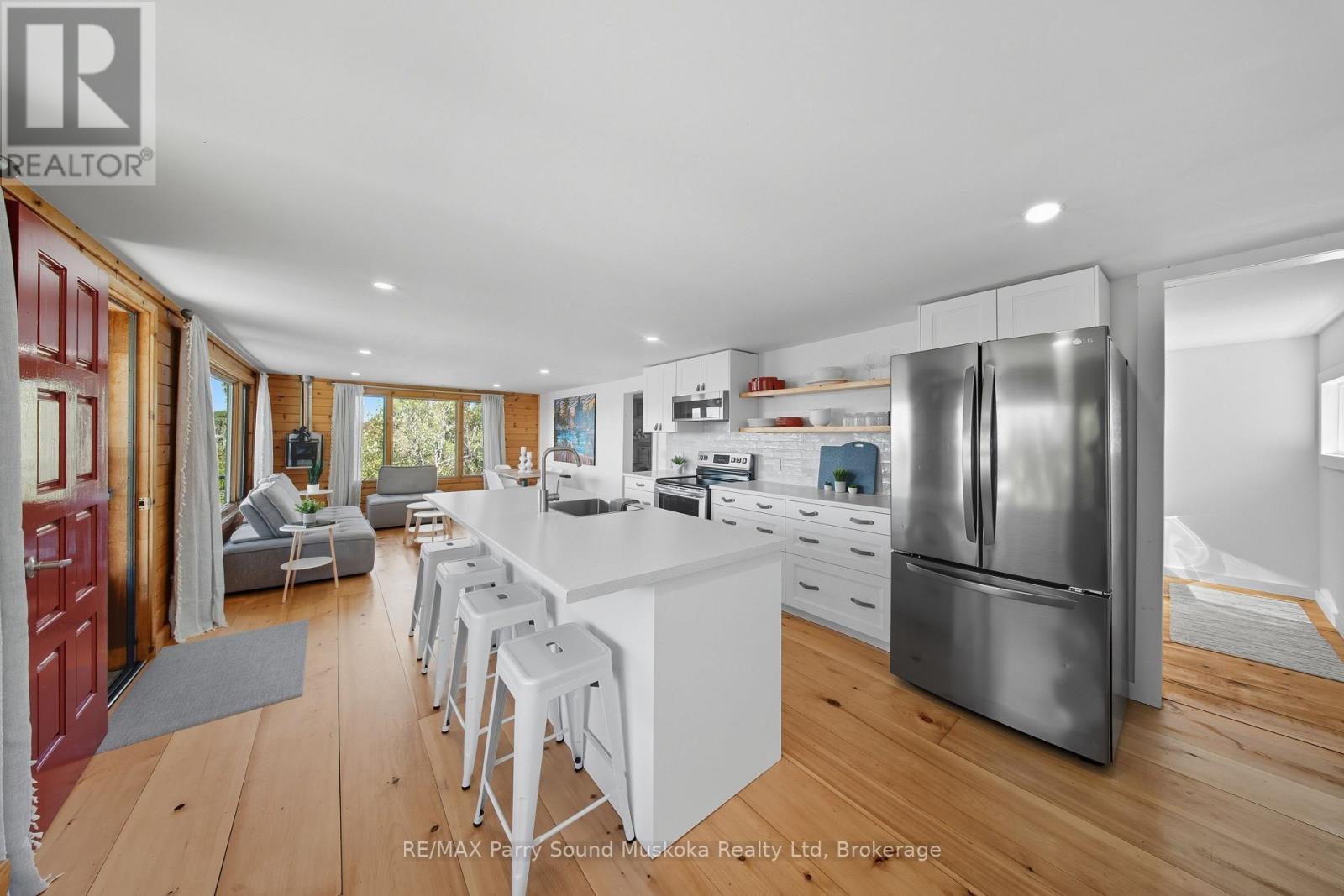 15 Forsyths Road, Carling, Ontario  P0G 1G0 - Photo 11 - X12677090