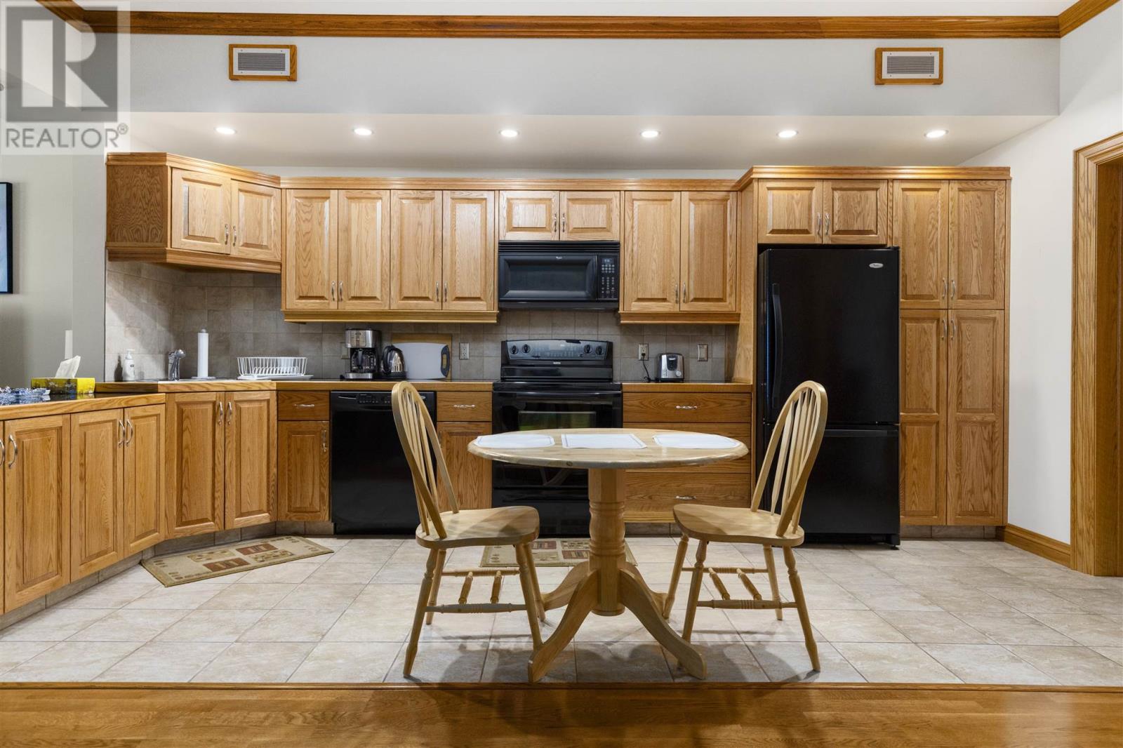 536-542 Queen St, Sault Ste. Marie, Ontario  P6A 2A1 - Photo 29 - SM252911