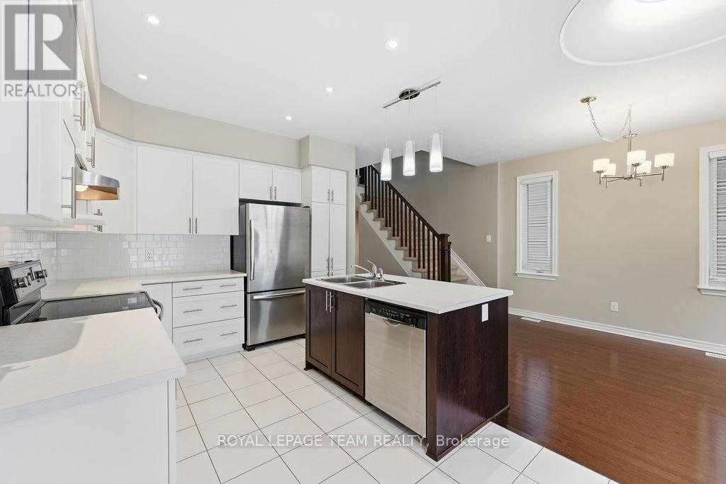 880 Fletcher Circle, Ottawa, Ontario  K2T 0B8 - Photo 14 - X12451253