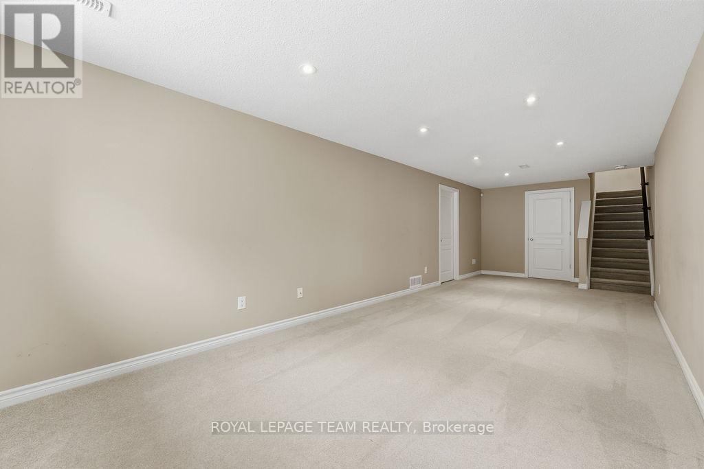 880 Fletcher Circle, Ottawa, Ontario  K2T 0B8 - Photo 35 - X12451253