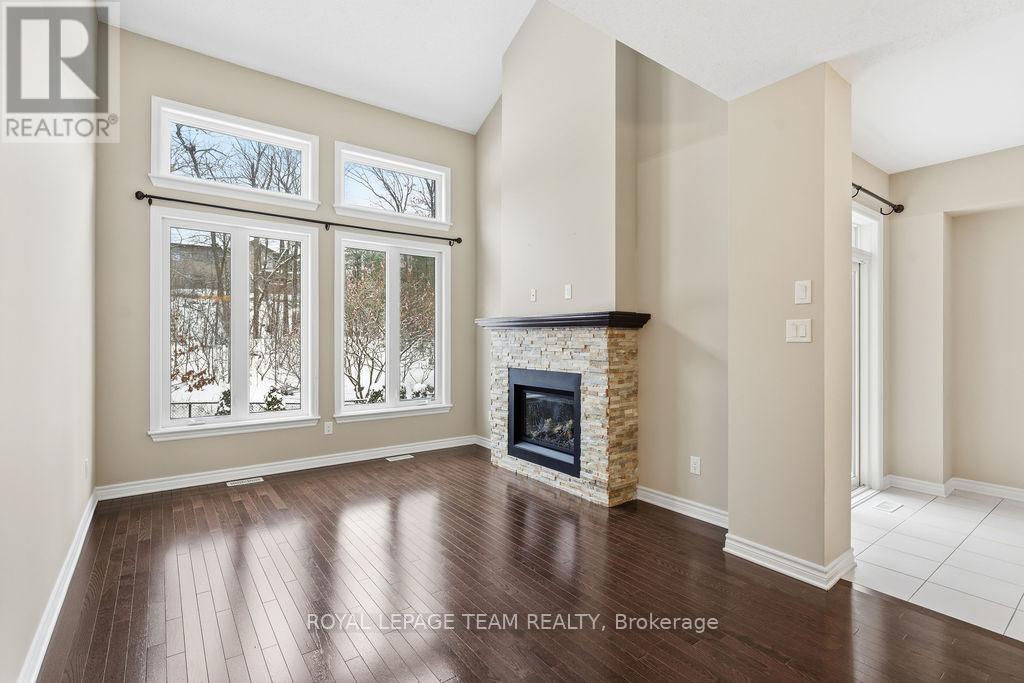 880 Fletcher Circle, Ottawa, Ontario  K2T 0B8 - Photo 8 - X12451253