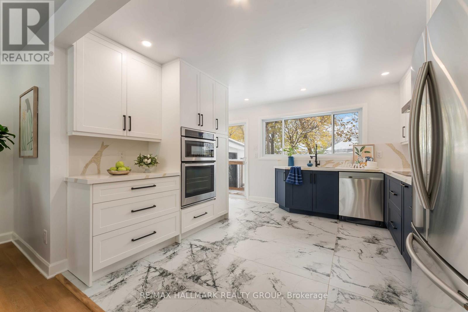 1796 Saunderson Drive, Ottawa, Ontario  K1G 2C2 - Photo 6 - X12677142