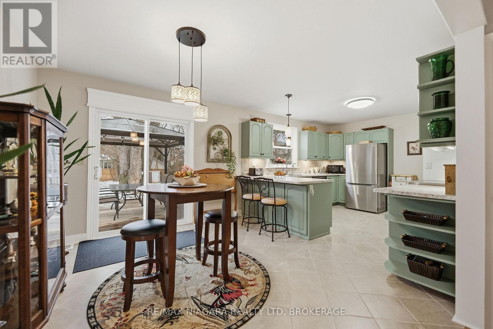 489 Vine Street, St. Catharines, Ontario  L2M 3T2 - Photo 10 - X12677154