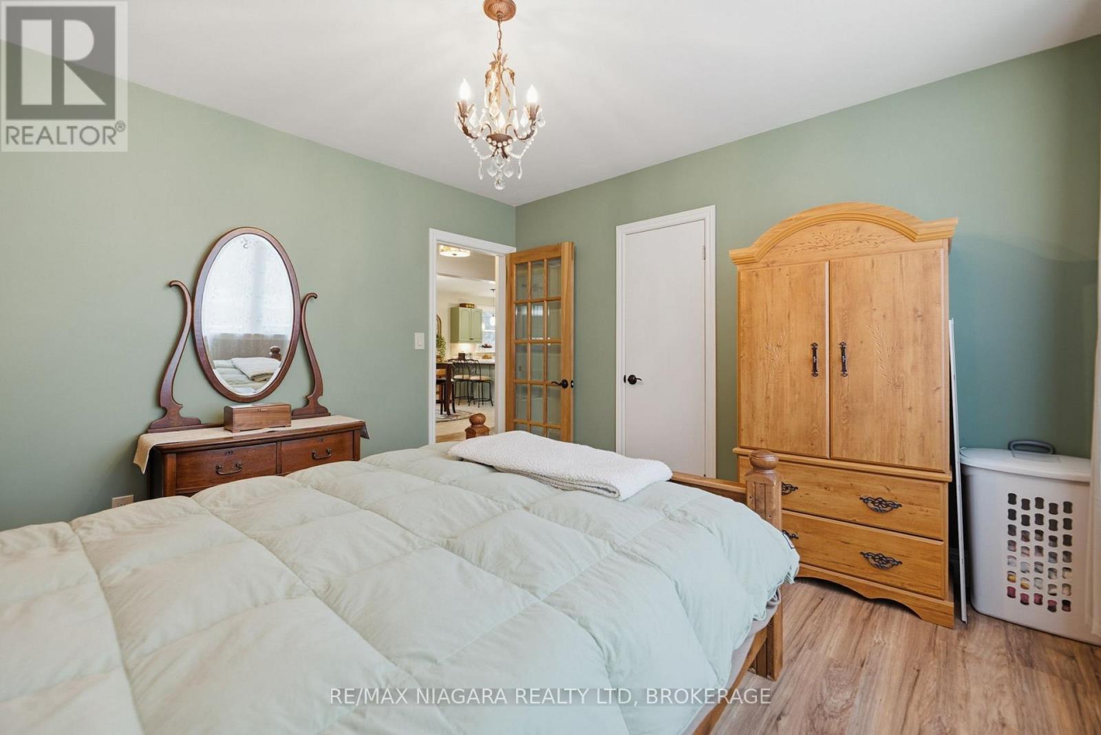 489 Vine Street, St. Catharines, Ontario  L2M 3T2 - Photo 16 - X12677154